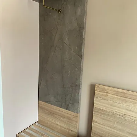 Petite Koenigsallee Self Check-in Düsseldorf