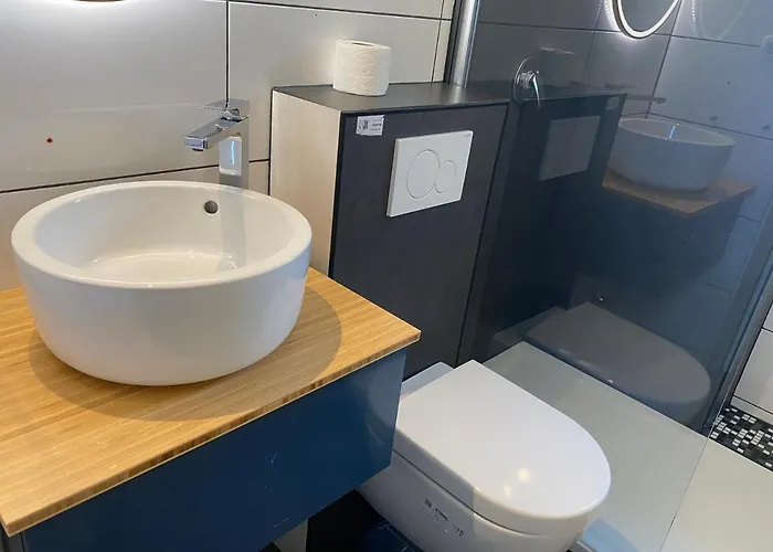 Petite Koenigsallee Self Check-in