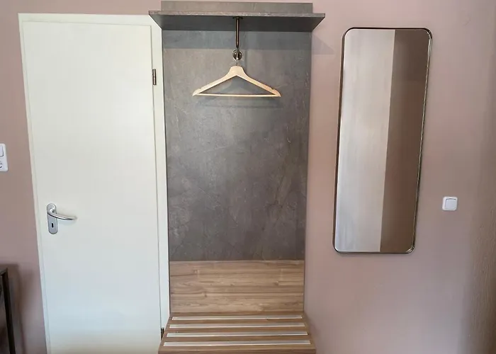 מלון Petite Koenigsallee Self Check-in