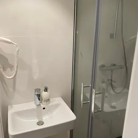 Petite Koenigsallee Self Check-in Dusseldorf