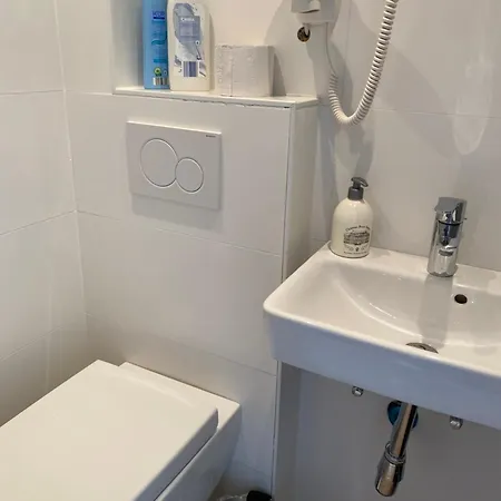 Hotel Petite Koenigsallee Self Check-in