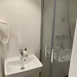 Petite Koenigsallee Self Check-in Düsseldorf