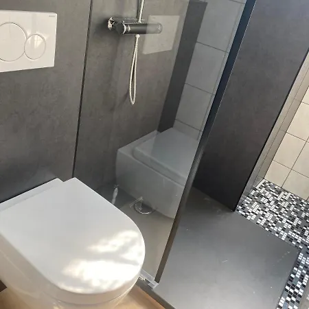 Petite Koenigsallee Self Check-in 3*