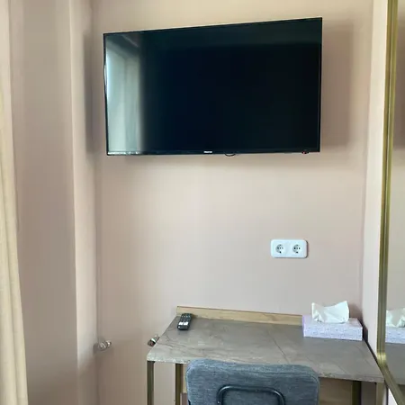 Petite Koenigsallee Self Check-in 3*