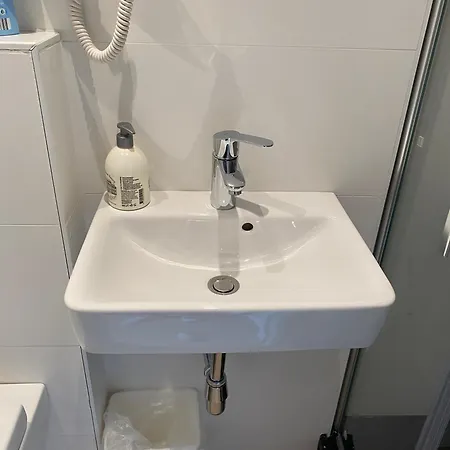 Petite Koenigsallee Self Check-in Düsseldorf