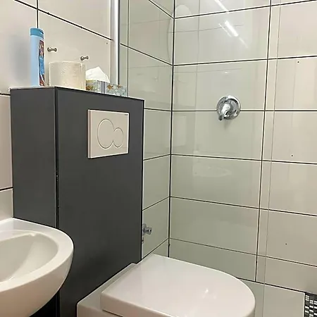 Petite Koenigsallee Self Check-in