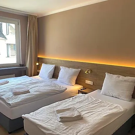 Petite Koenigsallee Self Check-in 3*