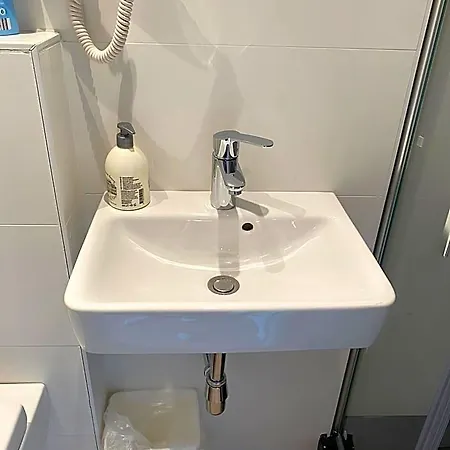 Petite Koenigsallee Self Check-in