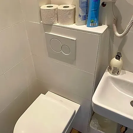 Petite Koenigsallee Self Check-in