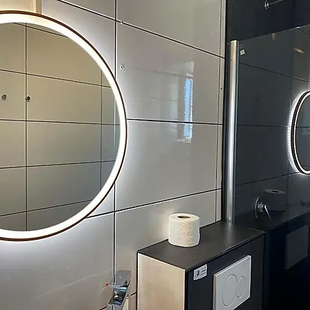 Petite Koenigsallee Self Check-in 3*