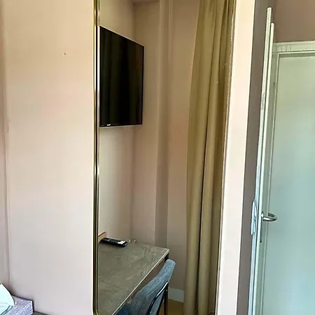 Petite Koenigsallee Self Check-in דיסלדורף