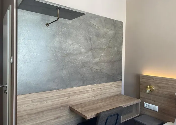 Petite Koenigsallee Self Check-in Hotel