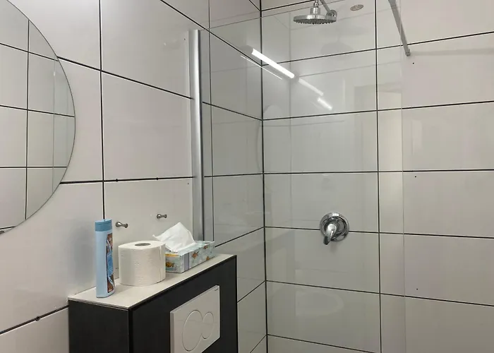 Petite Koenigsallee Self Check-in فندق