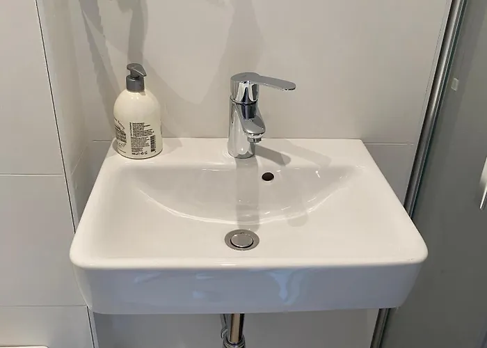 Petite Koenigsallee Self Check-in Düsseldorf